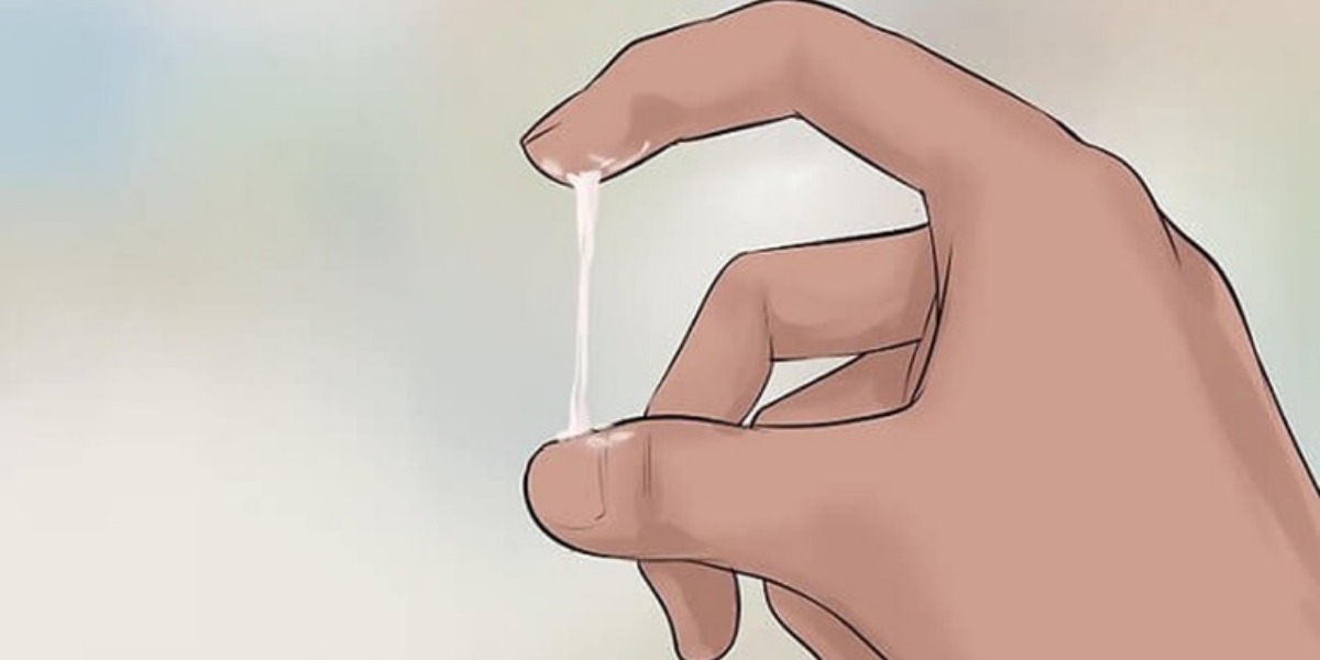 quần lót nữ dính chất nhờn